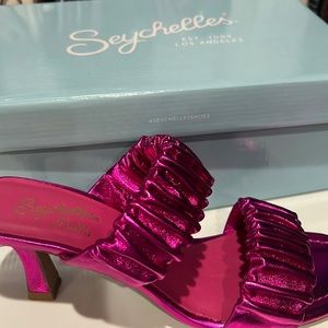 Seychelles Leeward Heel Sandals size 7.5 Fuschia Metallic NEW